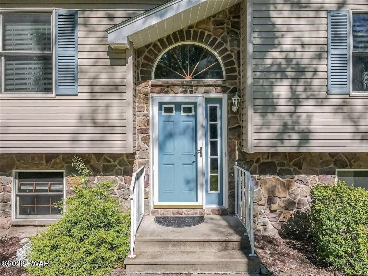 801 Sun Valley Ct - Photo 7 of 50