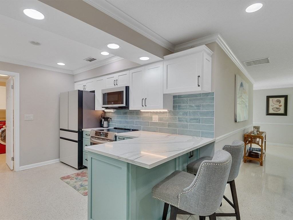 816 Acacia Rd - Photo 7 of 36