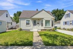 100 S Custer Ave - Photo 1 of 1