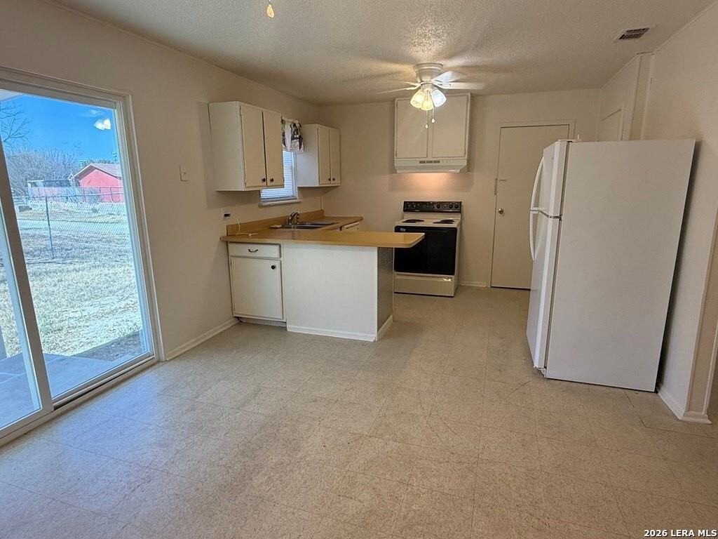 889 Tampico Cir - Photo 7 of 22