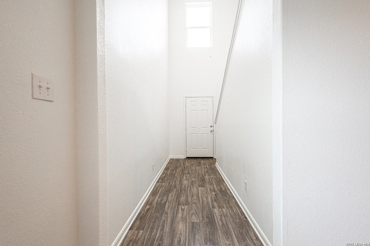 3951 Trail De Paris - Photo 2 of 17
