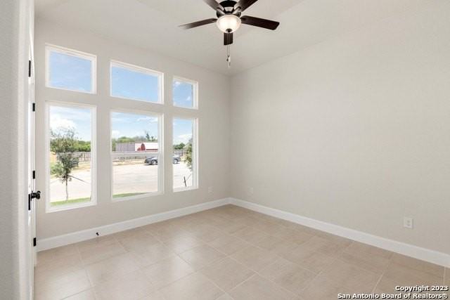 215 Park Cir - Photo 6 of 28
