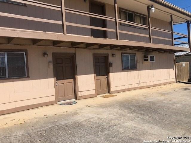 1428 Wiltshire Ave #1 - Photo 2 of 5
