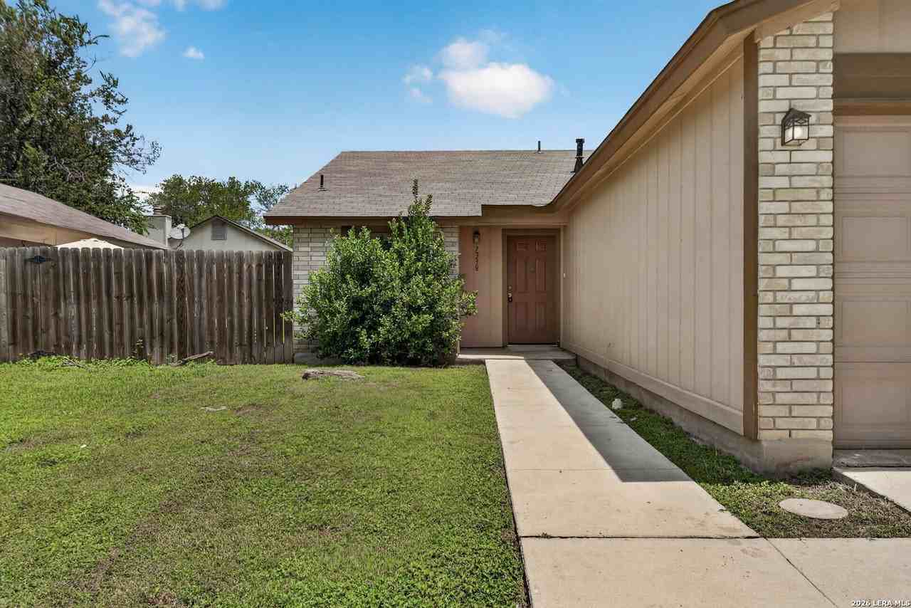 7338 Brandyridge - Photo 2 of 26