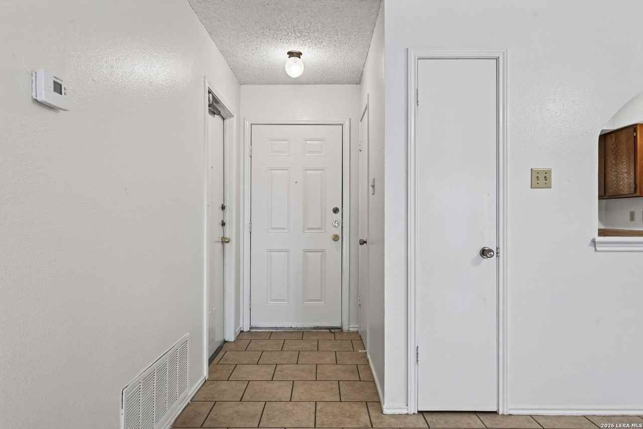 7338 Brandyridge - Photo 3 of 26