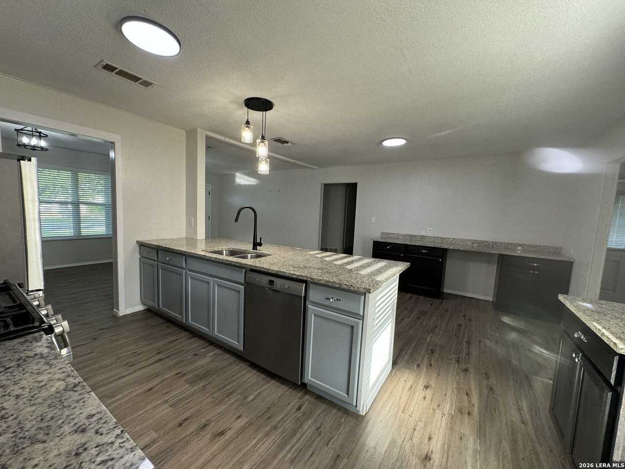 303 Dry Hollow Rd - Photo 7 of 23
