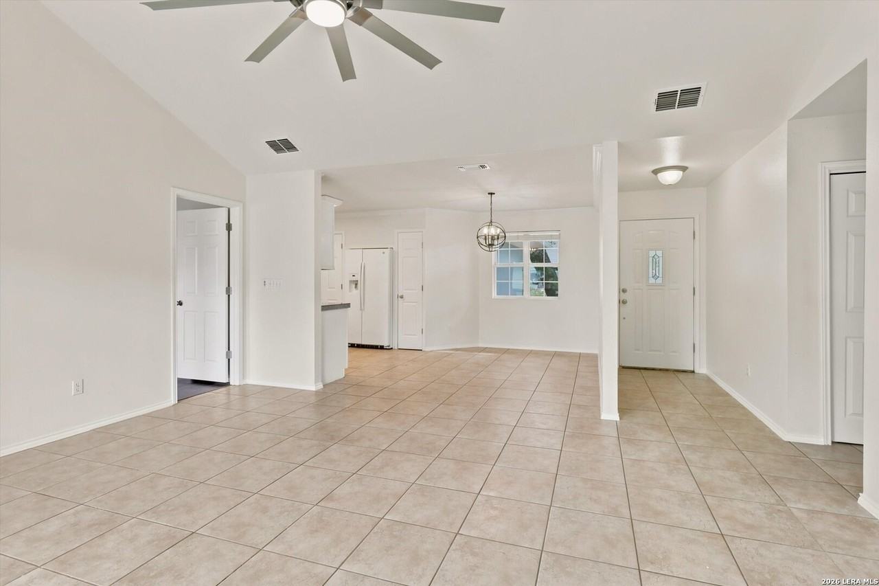 167 Mary Ann Dr - Photo 3 of 18