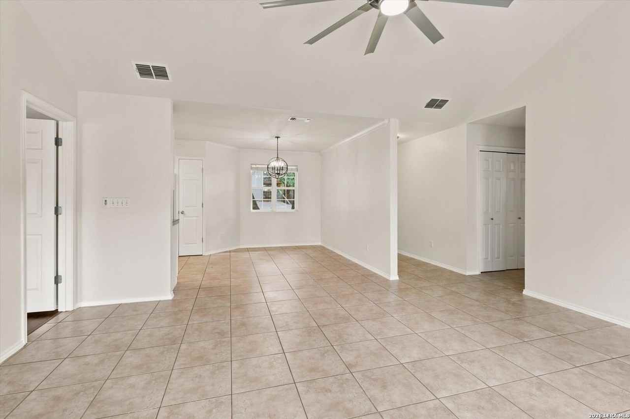 167 Mary Ann Dr - Photo 5 of 18