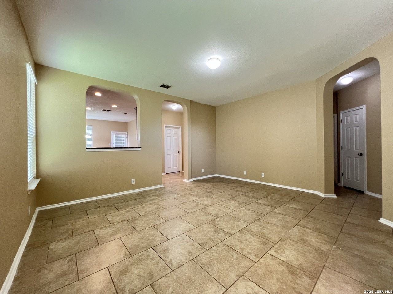 9023 Quihi Way - Photo 4 of 31