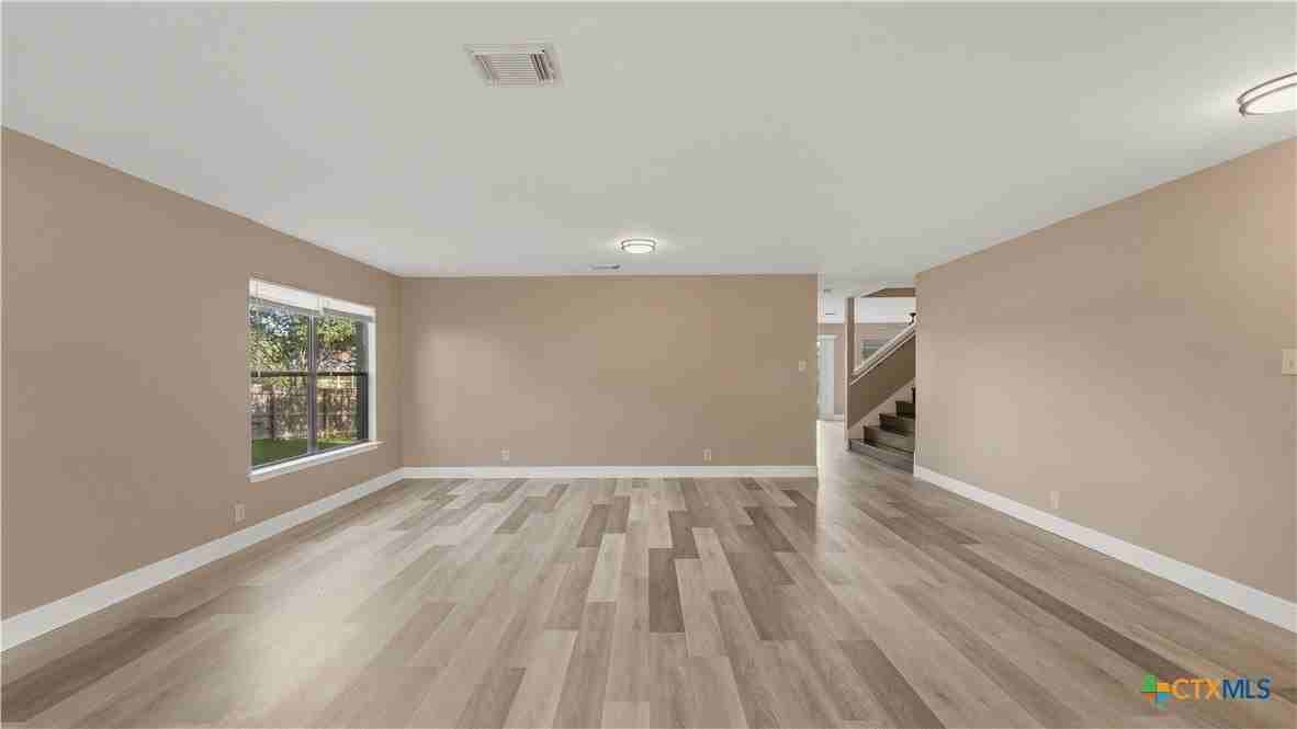 7338 Raintree Frst - Photo 4 of 48