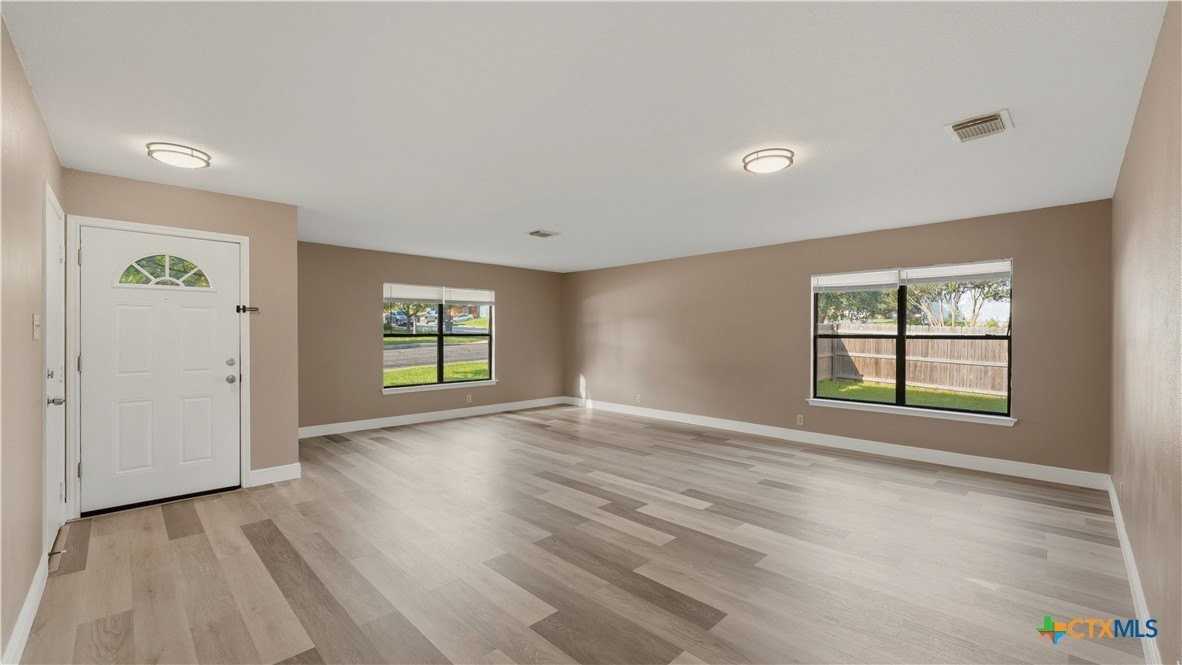 7338 Raintree Frst - Photo 7 of 48