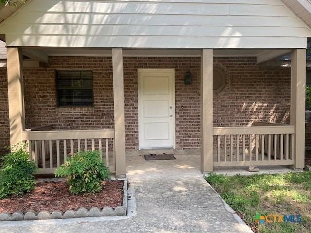 1306 Carnation Ln - Photo 2 of 37