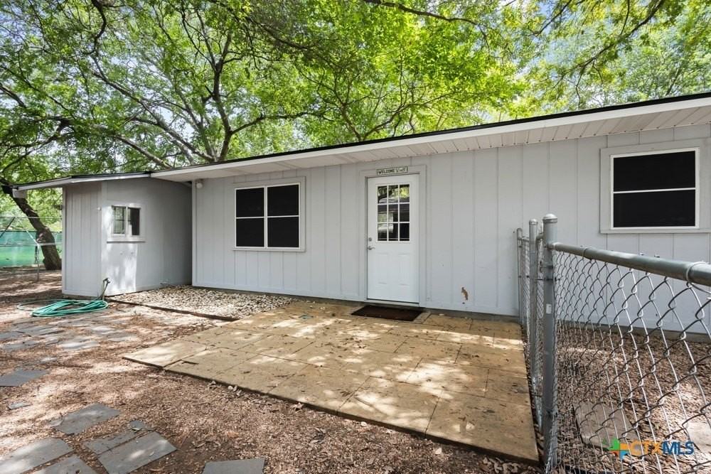 761 Whippoorwill Dr #B - Photo 3 of 20