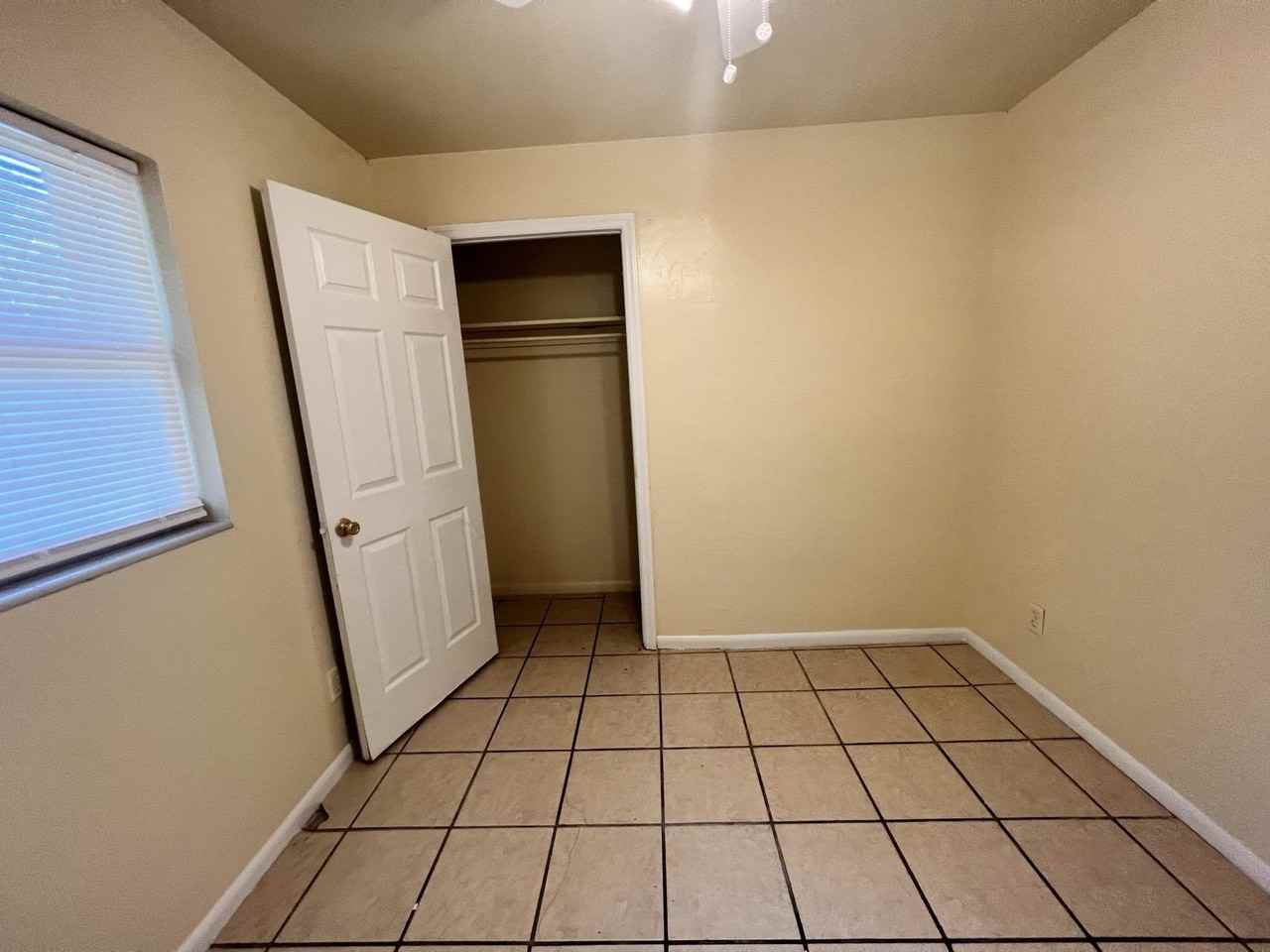 2908 Garfield St - Photo 7 of 14