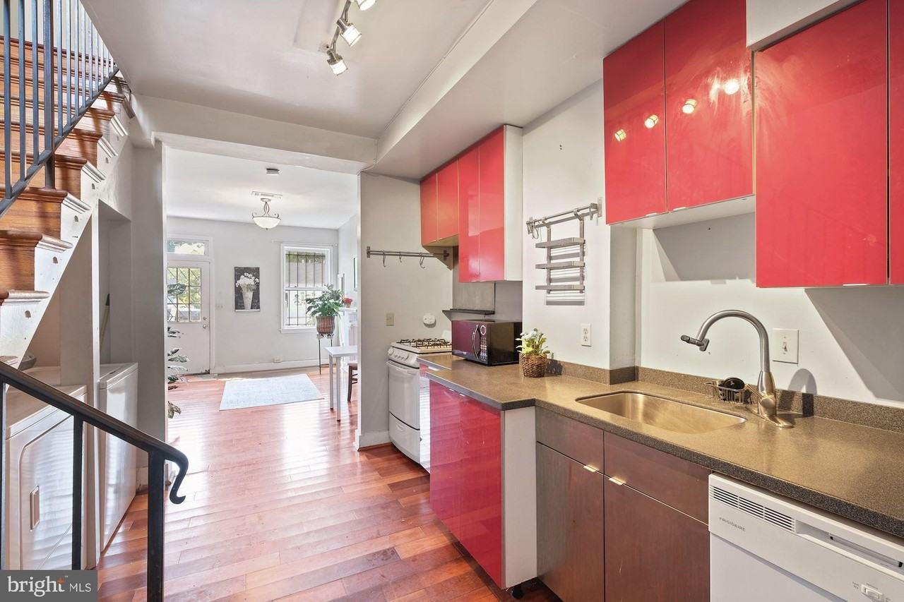 1005 V St Nw - Photo 7 of 36