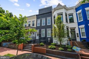 featured image of 38 Randolph Pl Nw #A