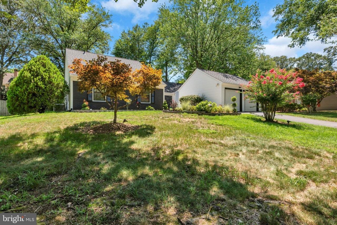 1836 Ralston Pl - Photo 5 of 42