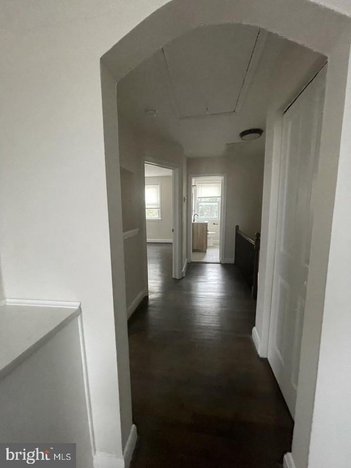 922 Dartmouth Rd - Photo 6 of 12