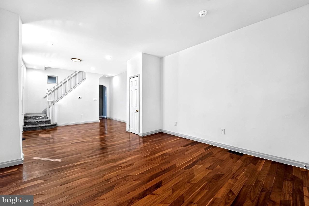 3445 Harwell Ave - Photo 2 of 27