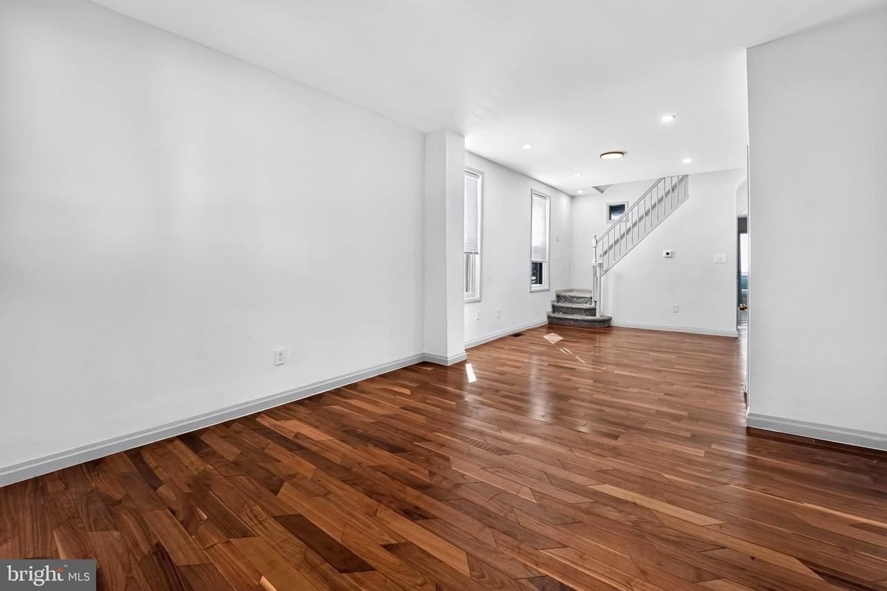 3445 Harwell Ave - Photo 4 of 27