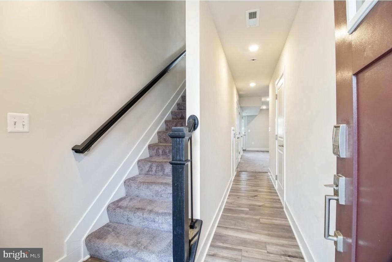 11687 Emily Dickinson Pl - Photo 2 of 36