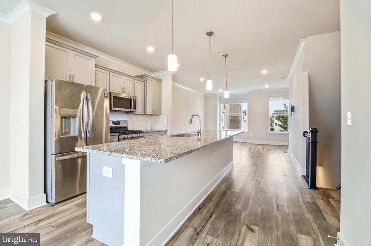 11687 Emily Dickinson Pl - Photo 5 of 36