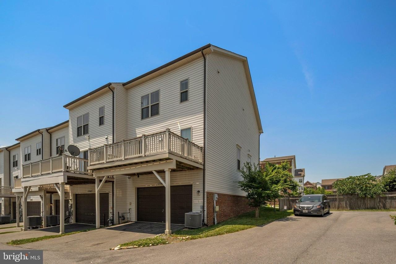 13940 Estuary Dr - Photo 2 of 13