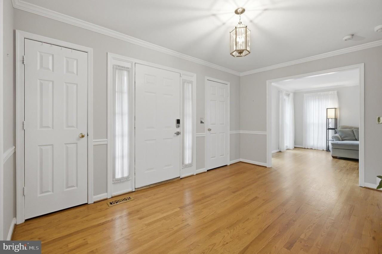 10734 Willow Oaks Dr - Photo 4 of 50