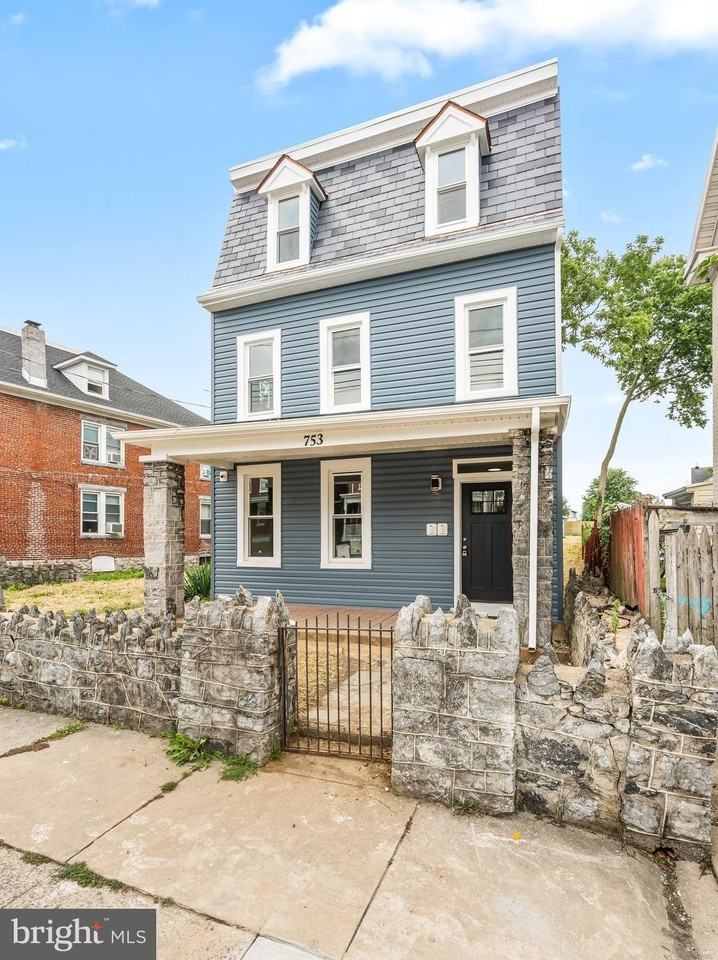 753 W Washington St Apt B #Apt B