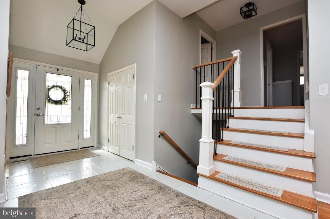 1022 Haral Pl - Photo 5 of 36
