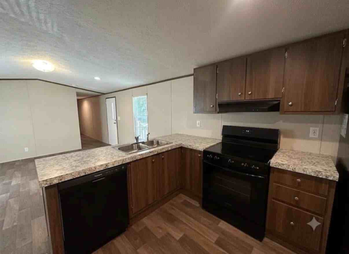 27 Sam Doyle Drive - Photo 4 of 11