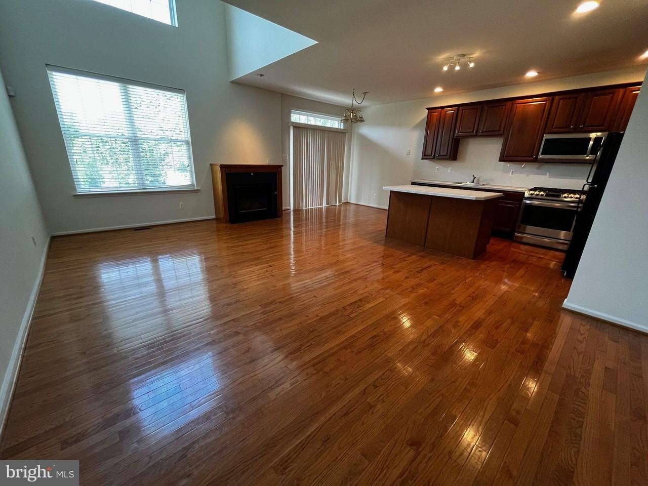 244 S Azalea Ct - Photo 5 of 12