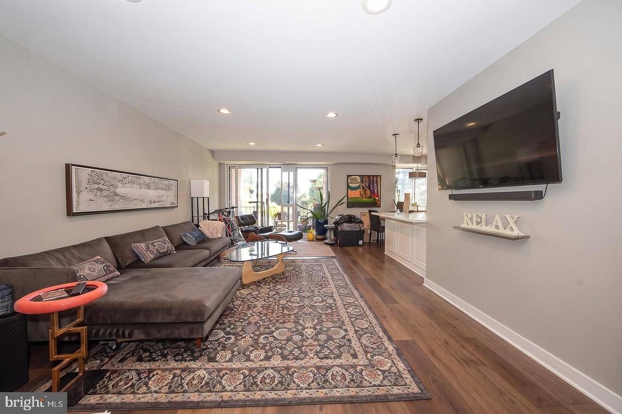 1650 Oakwood Dr #E221 - Photo 4 of 21