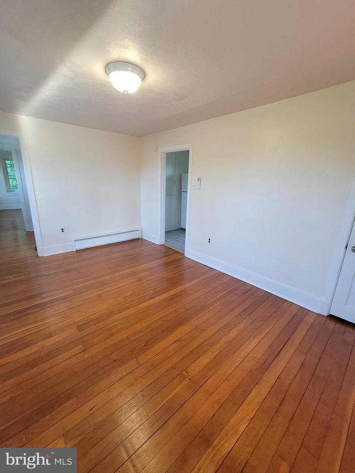 110 GUMBES Road #2ndFL - Photo 5 of 16