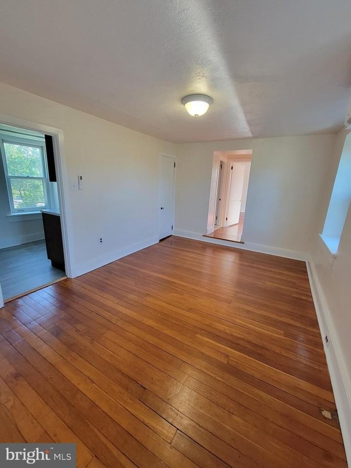 110 GUMBES Road #2ndFL - Photo 6 of 16