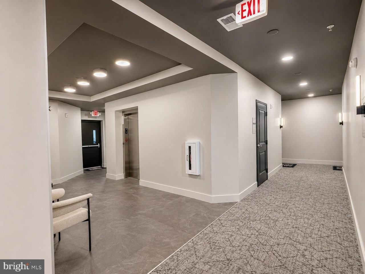421 Washington St #1103 - Photo 4 of 26