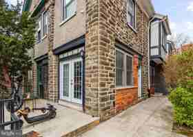 featured image of 4320 Spruce St