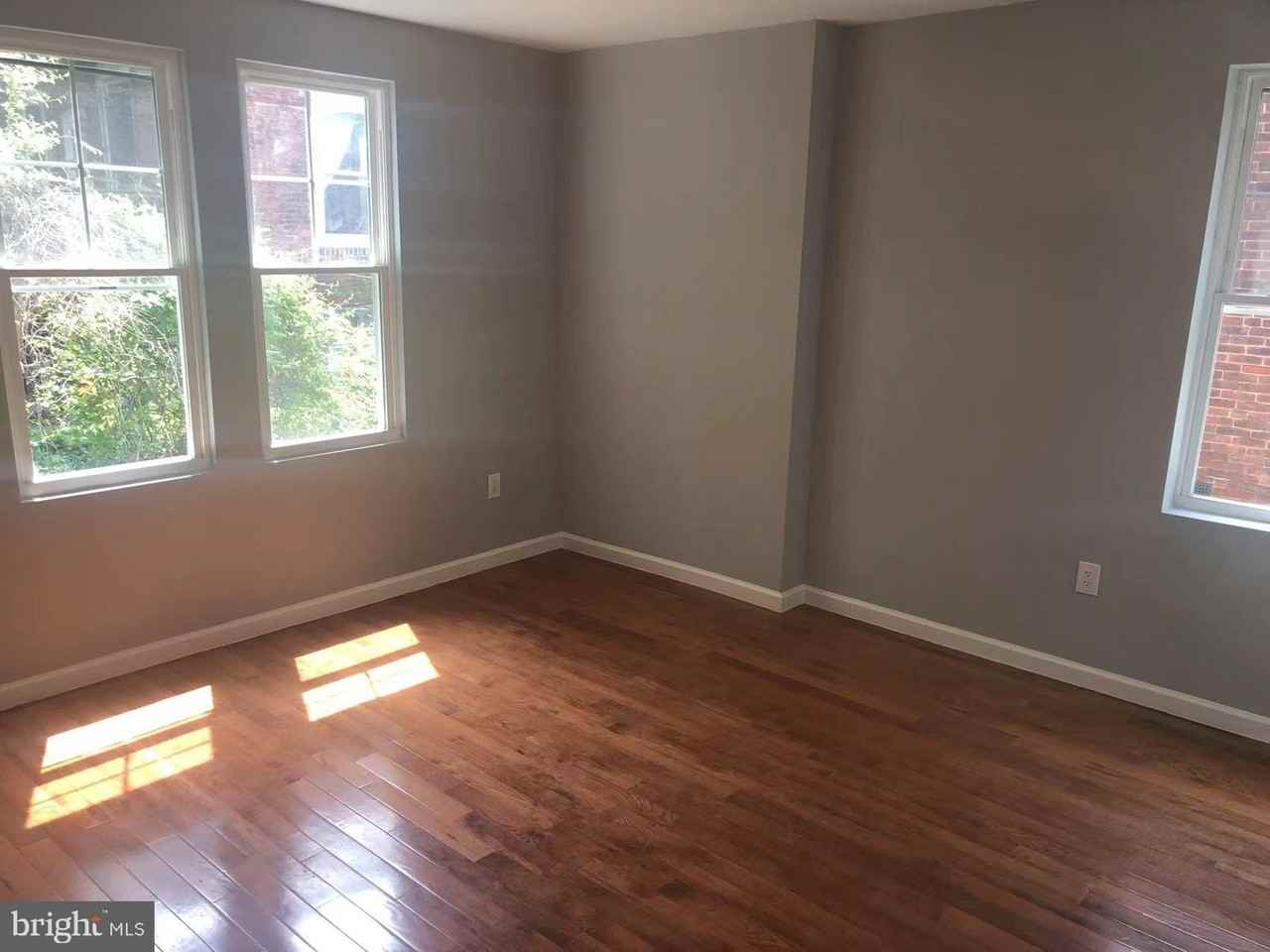 4320 Spruce St - Photo 3 of 21