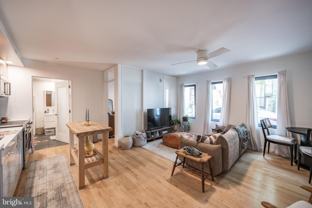 152 W Laurel St #102 - Photo 1 of 1