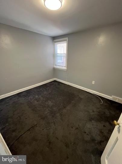 8340 Williams Ave - Photo 3 of 15
