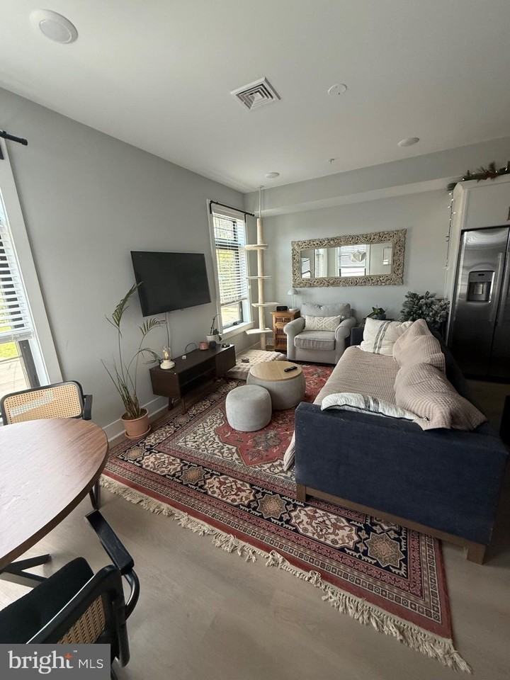 7517 Ridge Ave - Photo 5 of 8