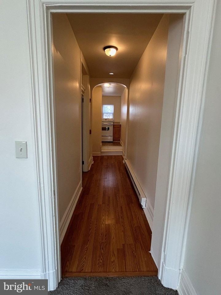 151 E Philadelphia St #E - Photo 3 of 7