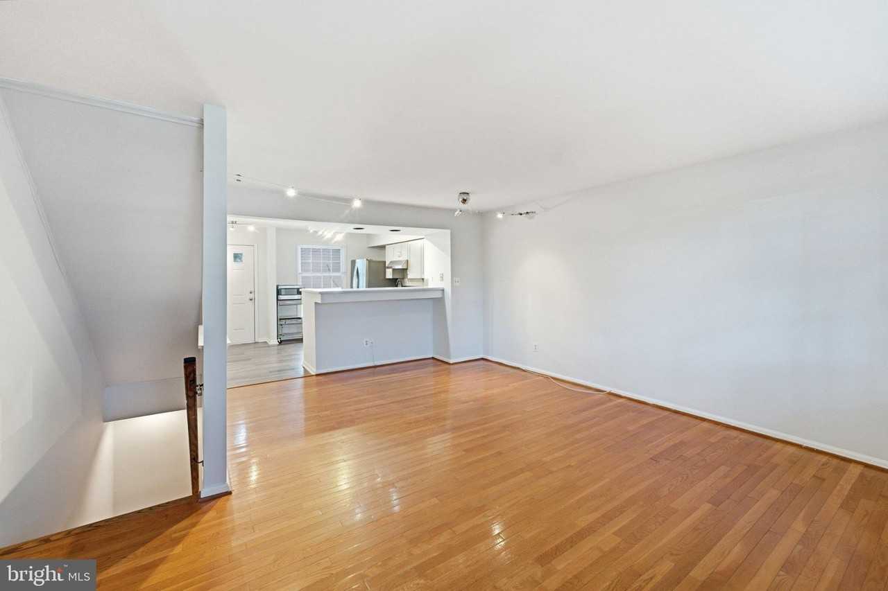 5028 9th St S - Photo 6 of 20