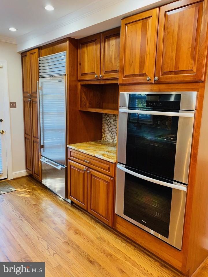 205 W Cameron Rd - Photo 5 of 21