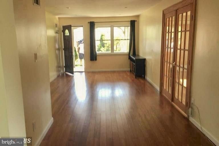 1838 Lusby Pl - Photo 6 of 42