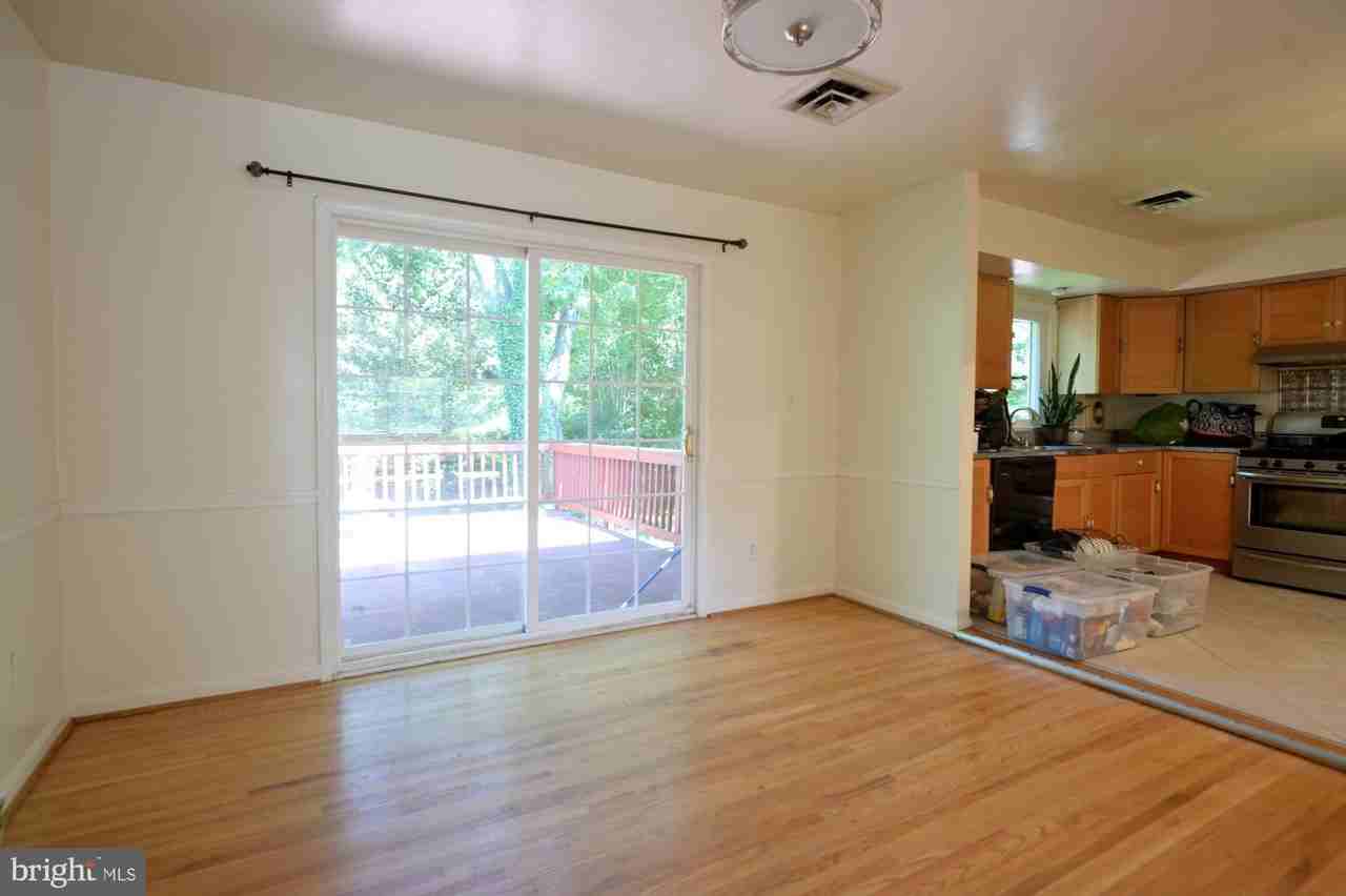 3409 Beverly Dr - Photo 5 of 48