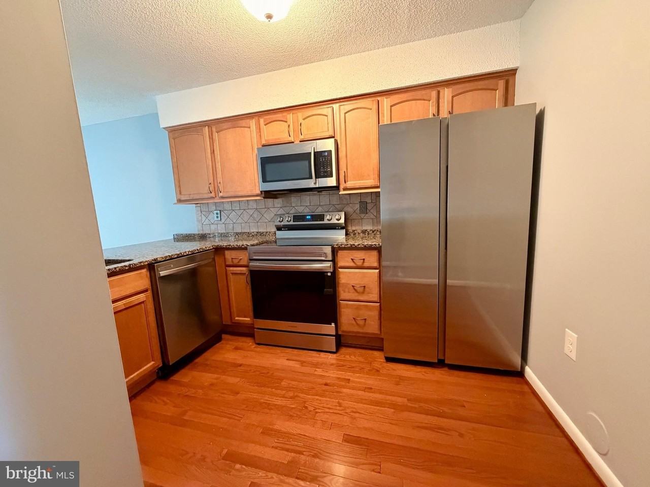 2629 Chancer Dr - Photo 4 of 21