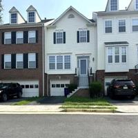 featured image of 637 Mcleary Sq Se