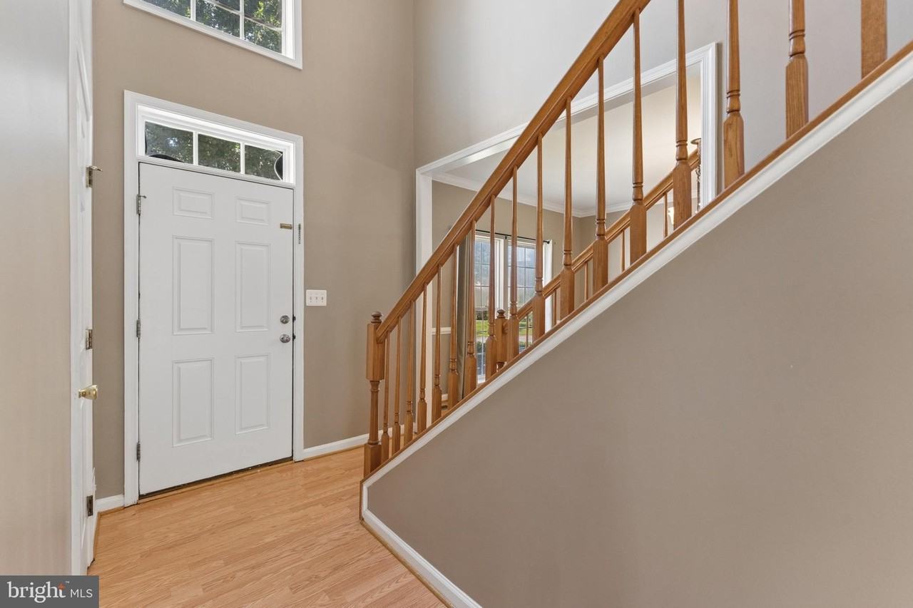 15121 Toccoa Ct - Photo 3 of 50