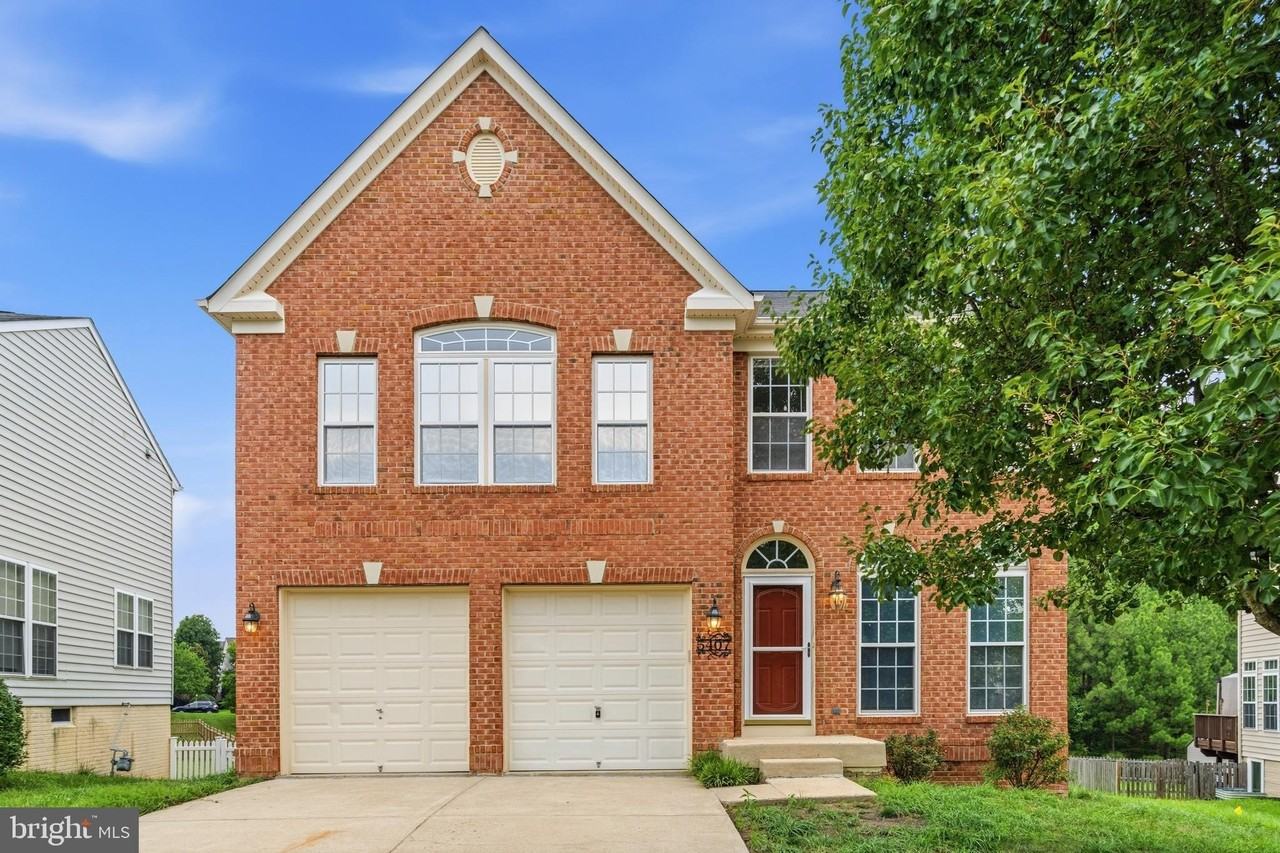 5407 Silver Maple Ln - Photo 2 of 50